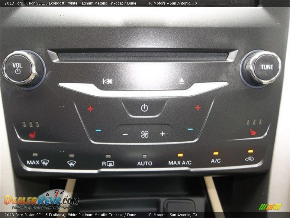 2013 Ford Fusion SE 1.6 EcoBoost White Platinum Metallic Tri-coat / Dune Photo #27