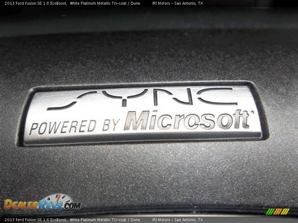 2013 Ford Fusion SE 1.6 EcoBoost White Platinum Metallic Tri-coat / Dune Photo #28