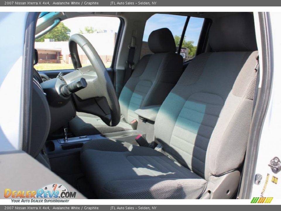 2007 Nissan Xterra X 4x4 Avalanche White / Graphite Photo #12