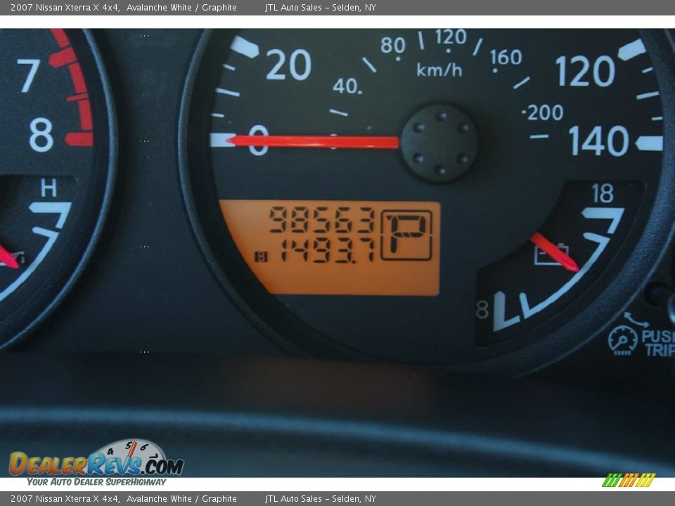 2007 Nissan Xterra X 4x4 Avalanche White / Graphite Photo #14