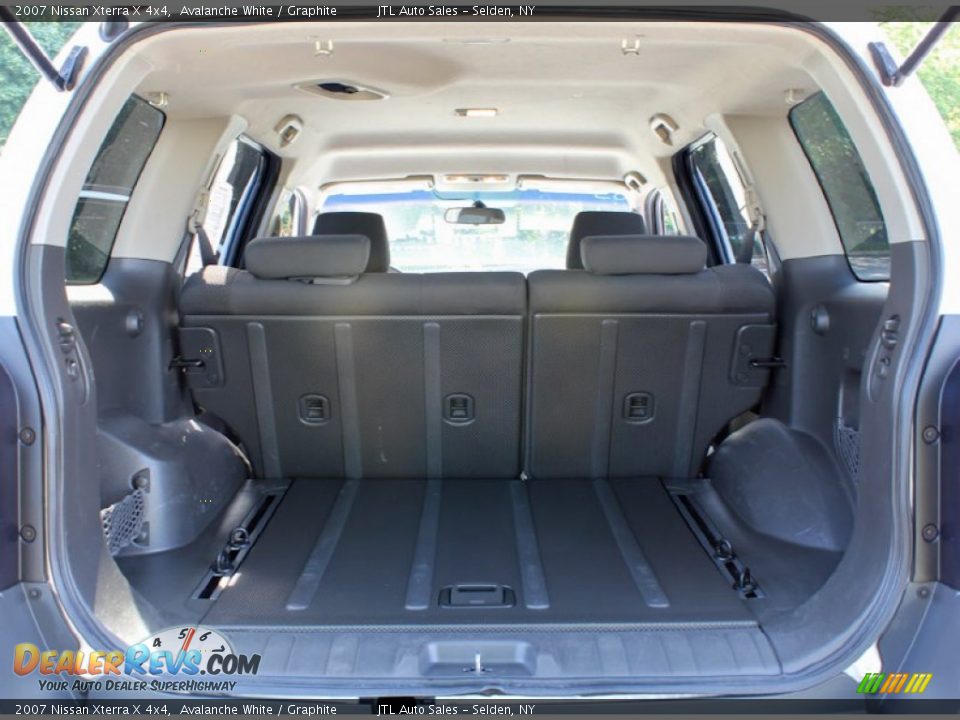 2007 Nissan Xterra X 4x4 Avalanche White / Graphite Photo #18