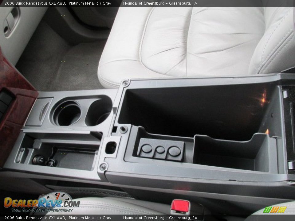 2006 Buick Rendezvous CXL AWD Platinum Metallic / Gray Photo #16