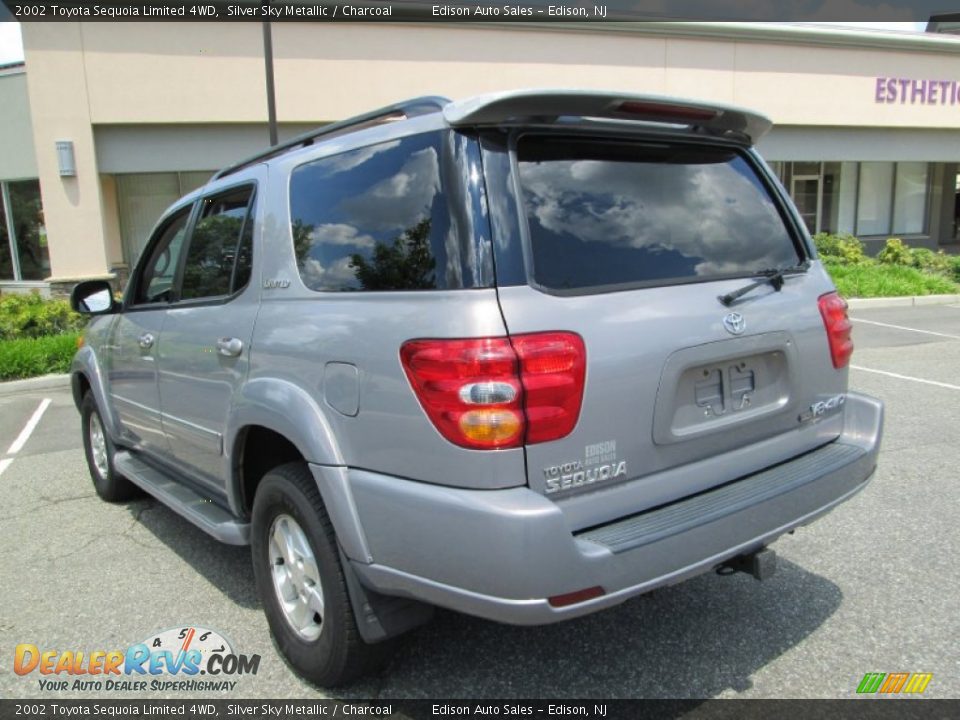 2002 Toyota Sequoia Limited 4WD Silver Sky Metallic / Charcoal Photo #5