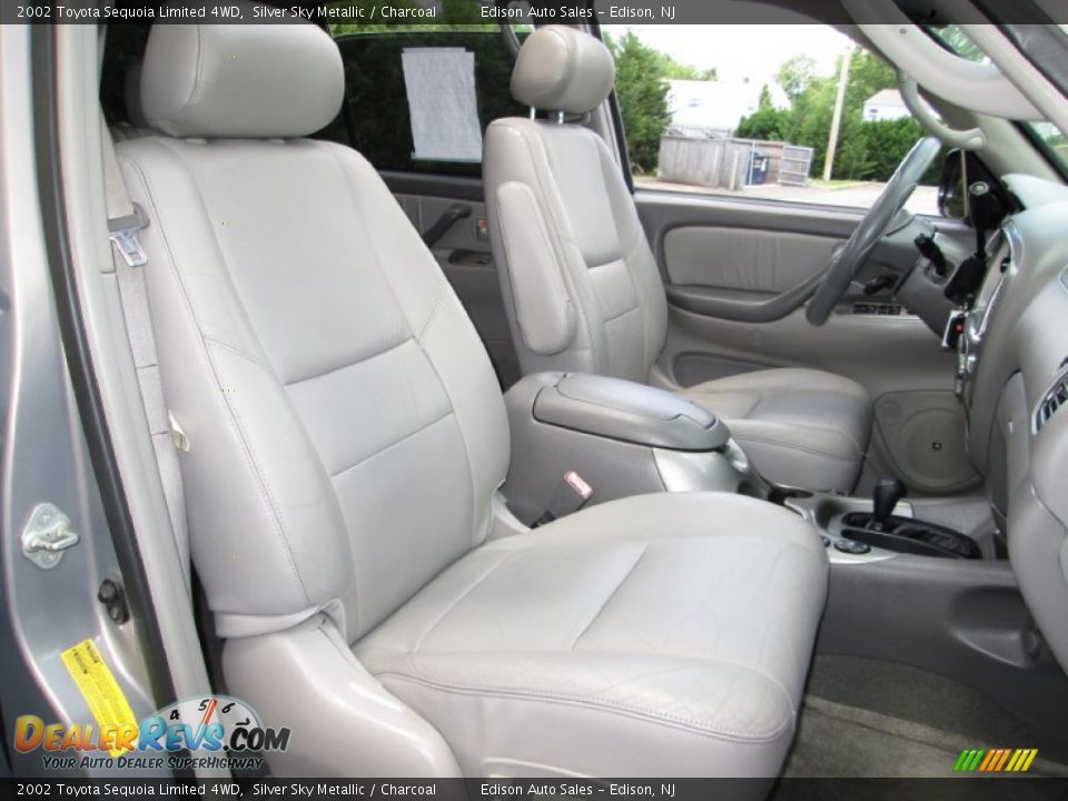 Front Seat of 2002 Toyota Sequoia Limited 4WD Photo #14