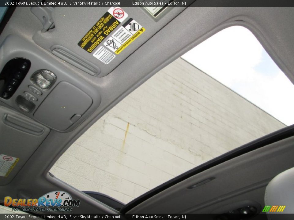 Sunroof of 2002 Toyota Sequoia Limited 4WD Photo #21