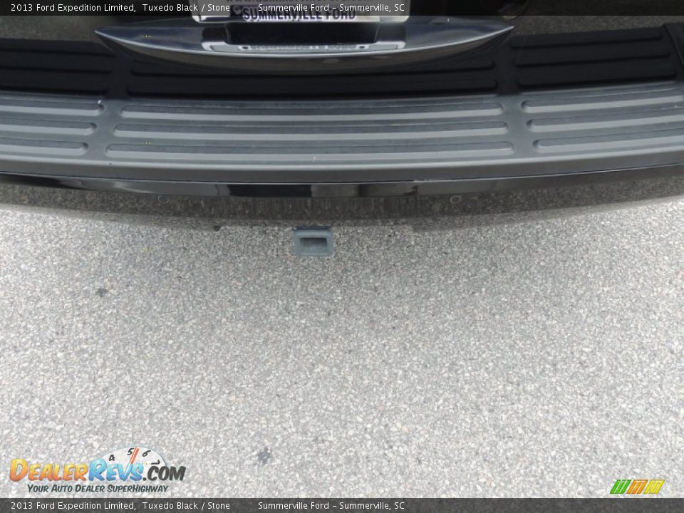 2013 Ford Expedition Limited Tuxedo Black / Stone Photo #17