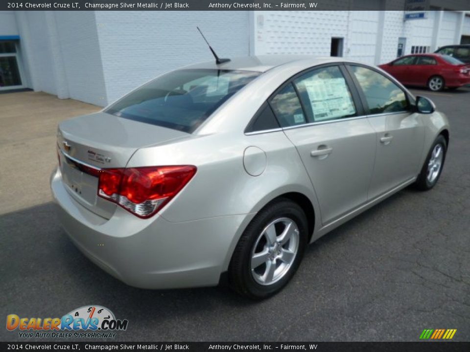 Champagne Silver Metallic 2014 Chevrolet Cruze LT Photo #7