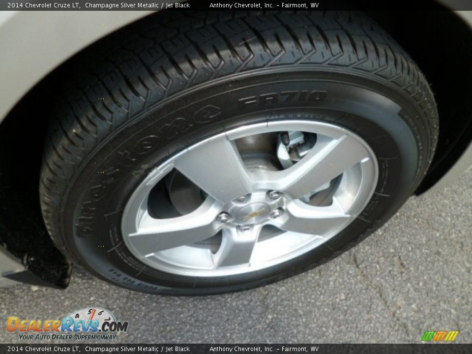 2014 Chevrolet Cruze LT Wheel Photo #9
