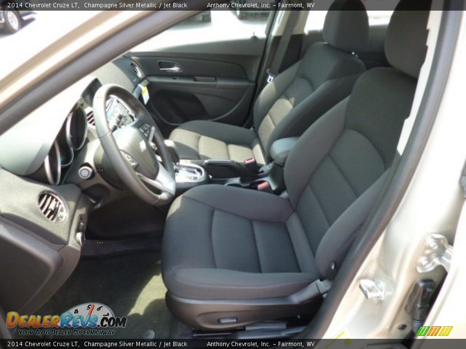 Front Seat of 2014 Chevrolet Cruze LT Photo #15