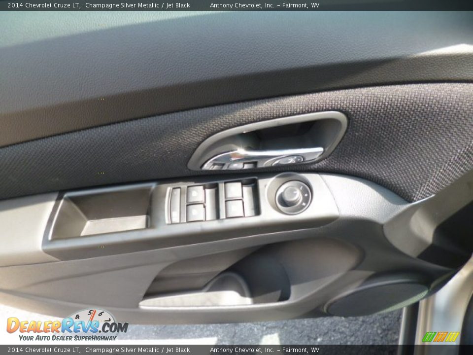 2014 Chevrolet Cruze LT Champagne Silver Metallic / Jet Black Photo #17