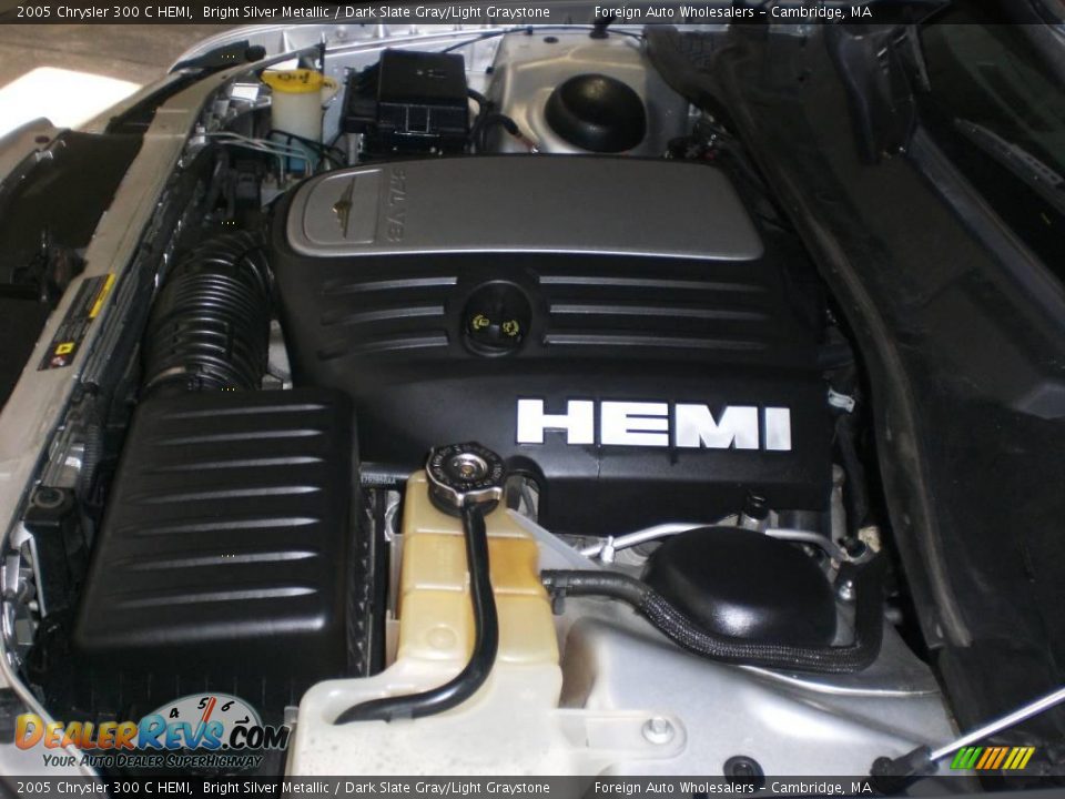 2005 Chrysler 300 C HEMI Bright Silver Metallic / Dark Slate Gray/Light Graystone Photo #8