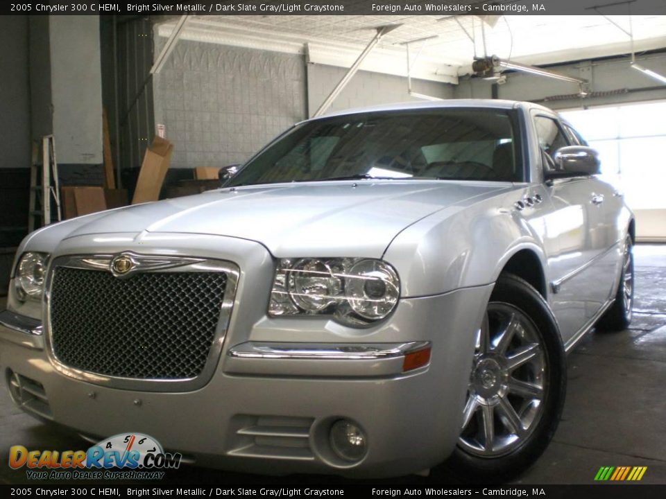 2005 Chrysler 300 C HEMI Bright Silver Metallic / Dark Slate Gray/Light Graystone Photo #12