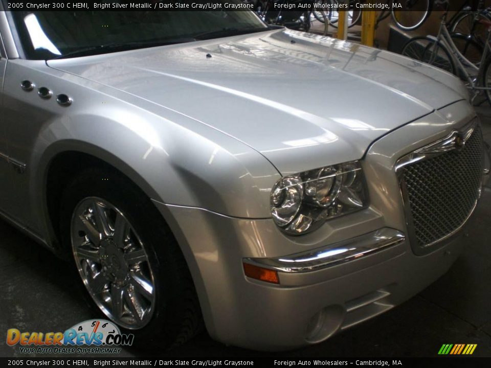 2005 Chrysler 300 C HEMI Bright Silver Metallic / Dark Slate Gray/Light Graystone Photo #16