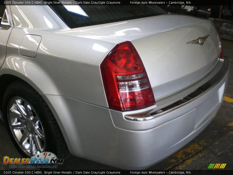 2005 Chrysler 300 C HEMI Bright Silver Metallic / Dark Slate Gray/Light Graystone Photo #19