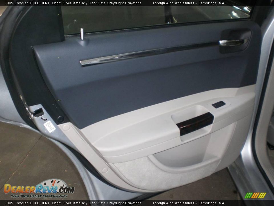 2005 Chrysler 300 C HEMI Bright Silver Metallic / Dark Slate Gray/Light Graystone Photo #25