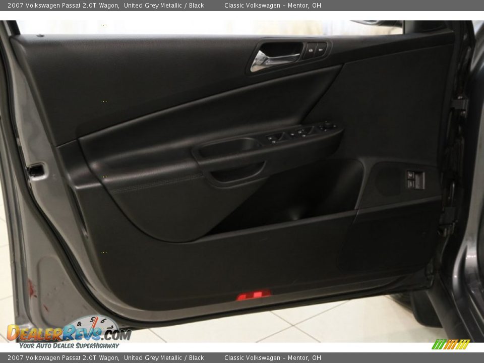 2007 Volkswagen Passat 2.0T Wagon United Grey Metallic / Black Photo #4