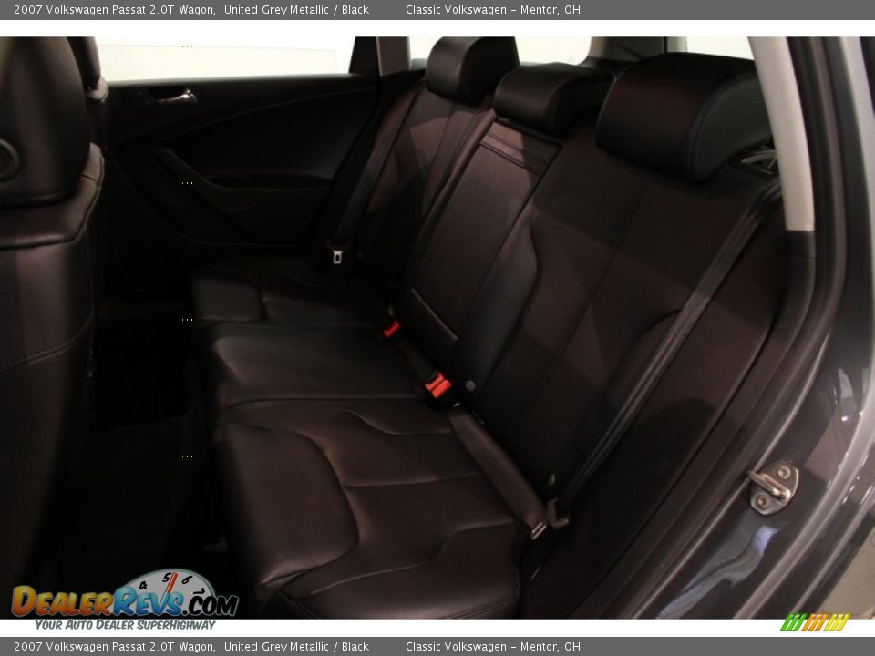 2007 Volkswagen Passat 2.0T Wagon United Grey Metallic / Black Photo #12