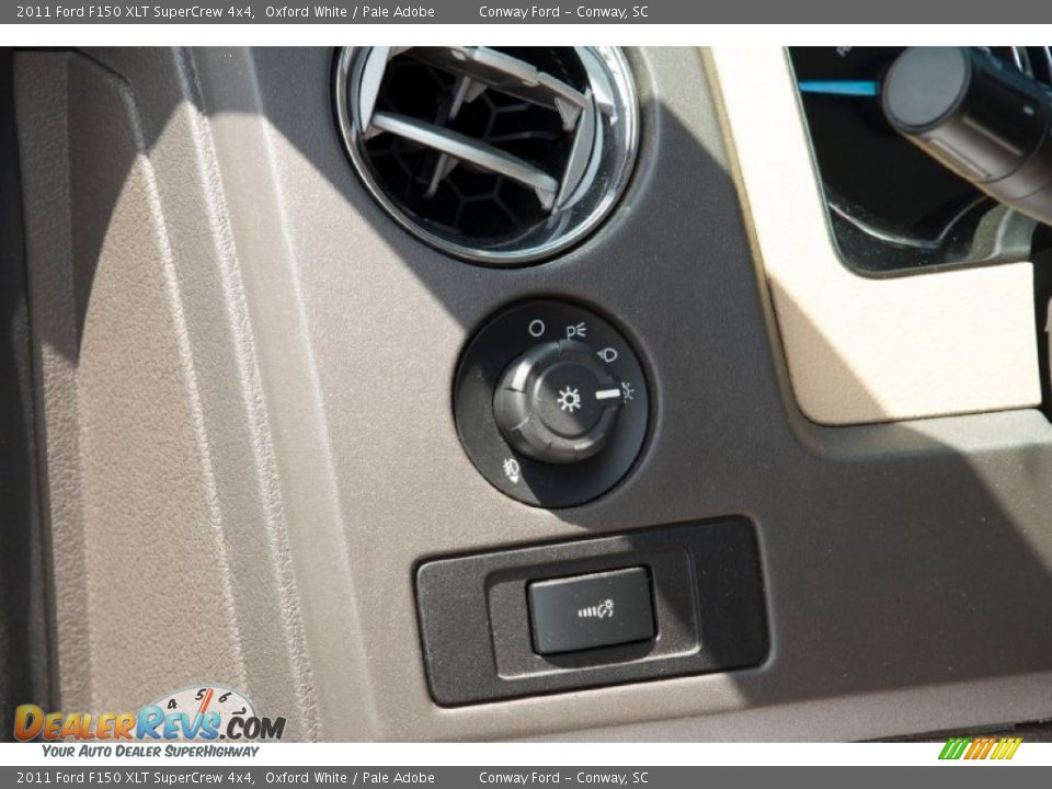 2011 Ford F150 XLT SuperCrew 4x4 Oxford White / Pale Adobe Photo #24
