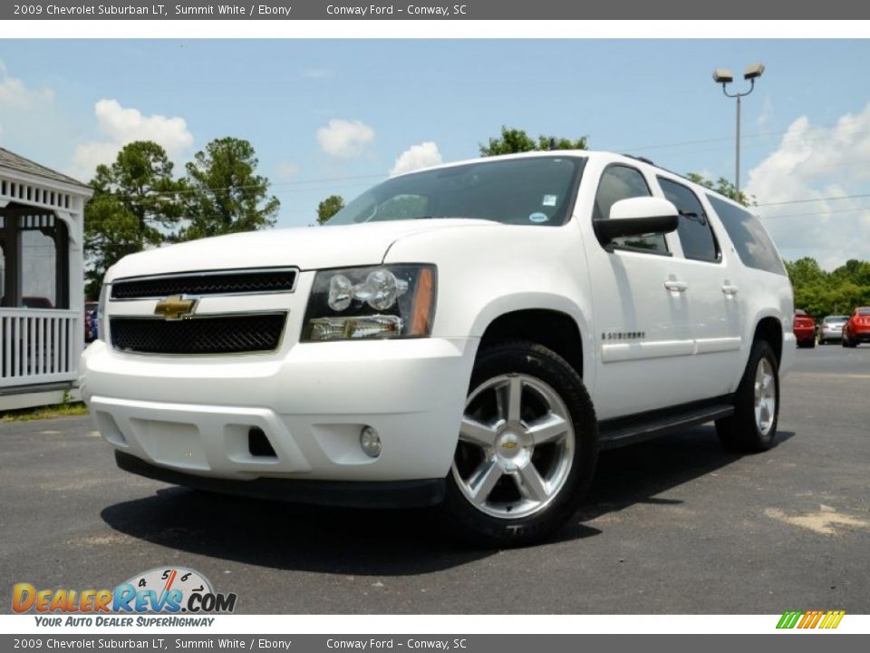 Front 3/4 View of 2009 Chevrolet Suburban LT Photo #1