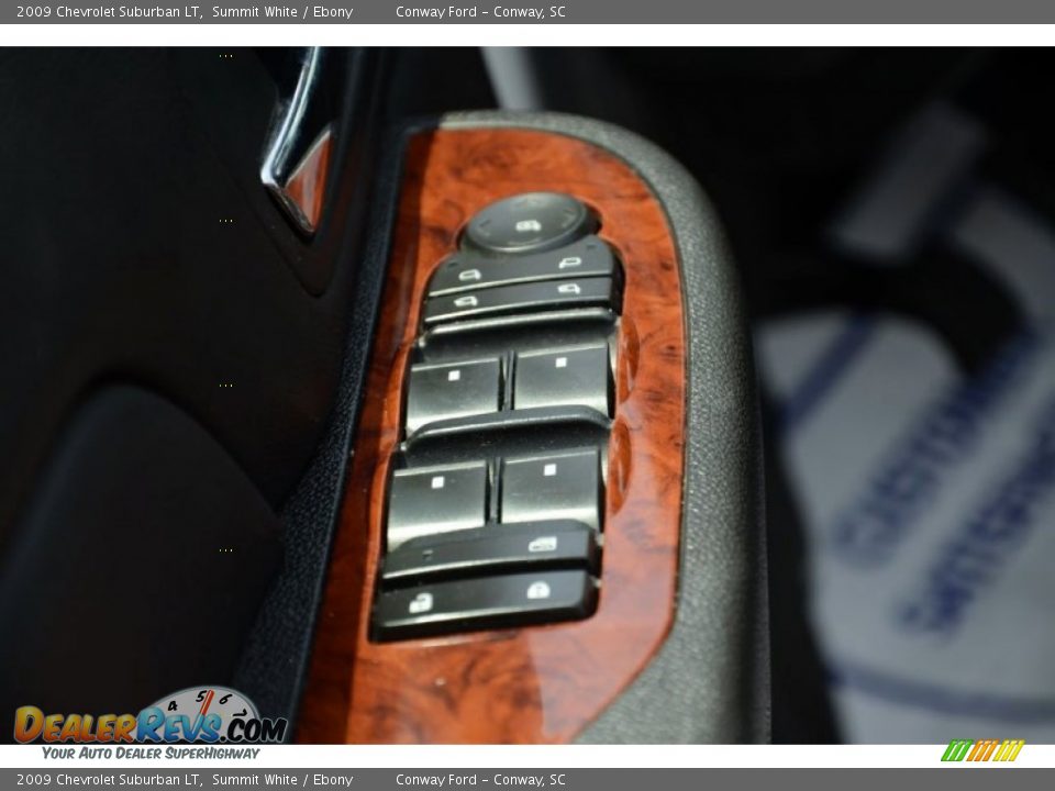 2009 Chevrolet Suburban LT Summit White / Ebony Photo #25