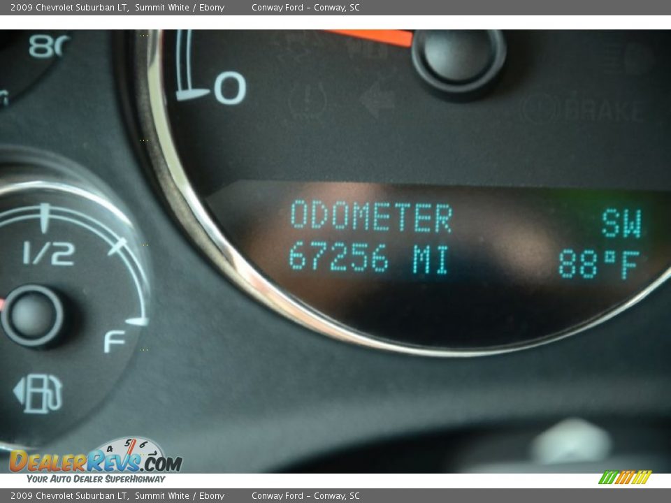 2009 Chevrolet Suburban LT Summit White / Ebony Photo #28