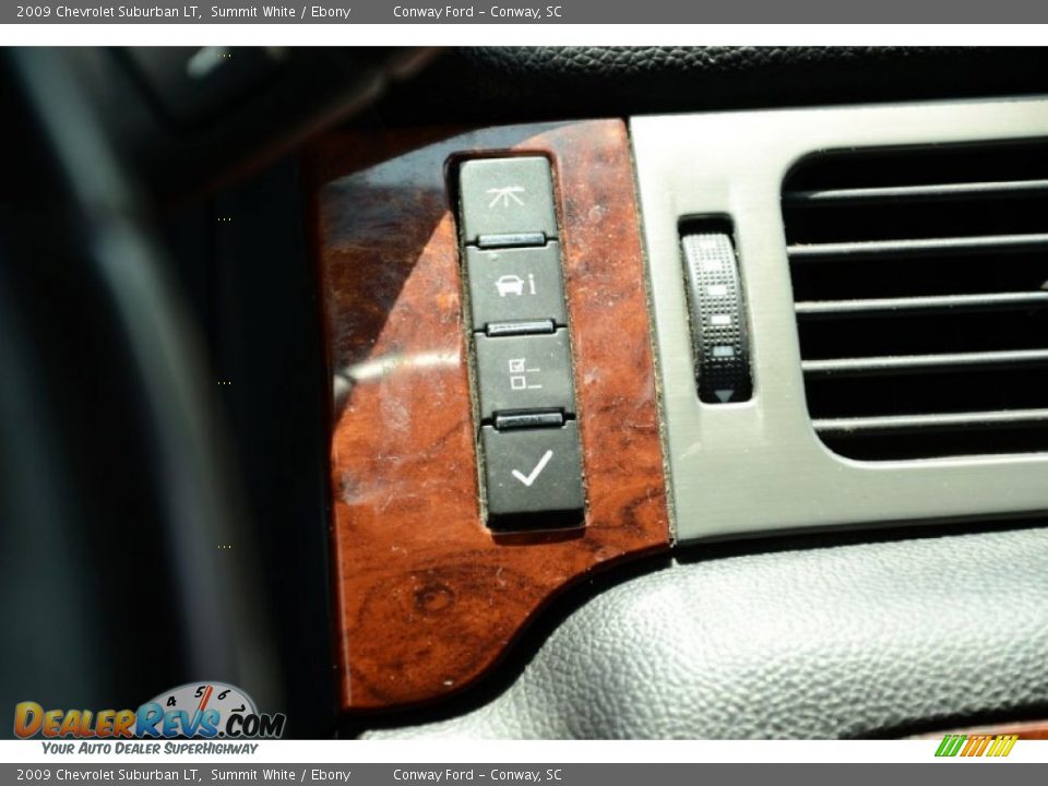 2009 Chevrolet Suburban LT Summit White / Ebony Photo #32