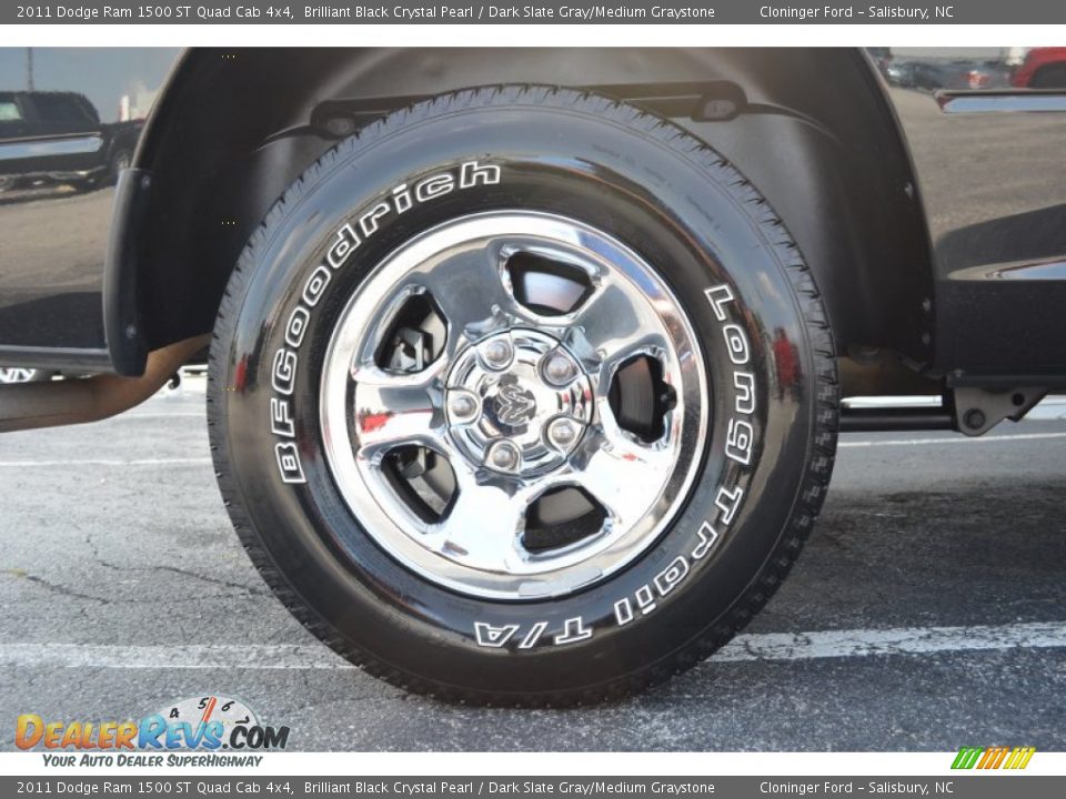2011 Dodge Ram 1500 ST Quad Cab 4x4 Brilliant Black Crystal Pearl / Dark Slate Gray/Medium Graystone Photo #15