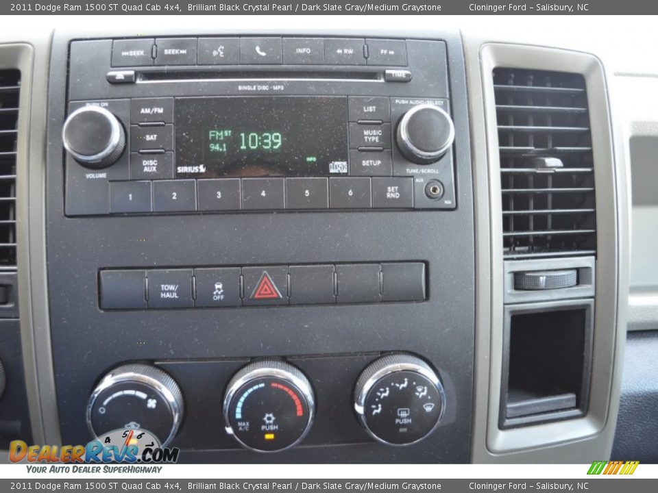 2011 Dodge Ram 1500 ST Quad Cab 4x4 Brilliant Black Crystal Pearl / Dark Slate Gray/Medium Graystone Photo #19