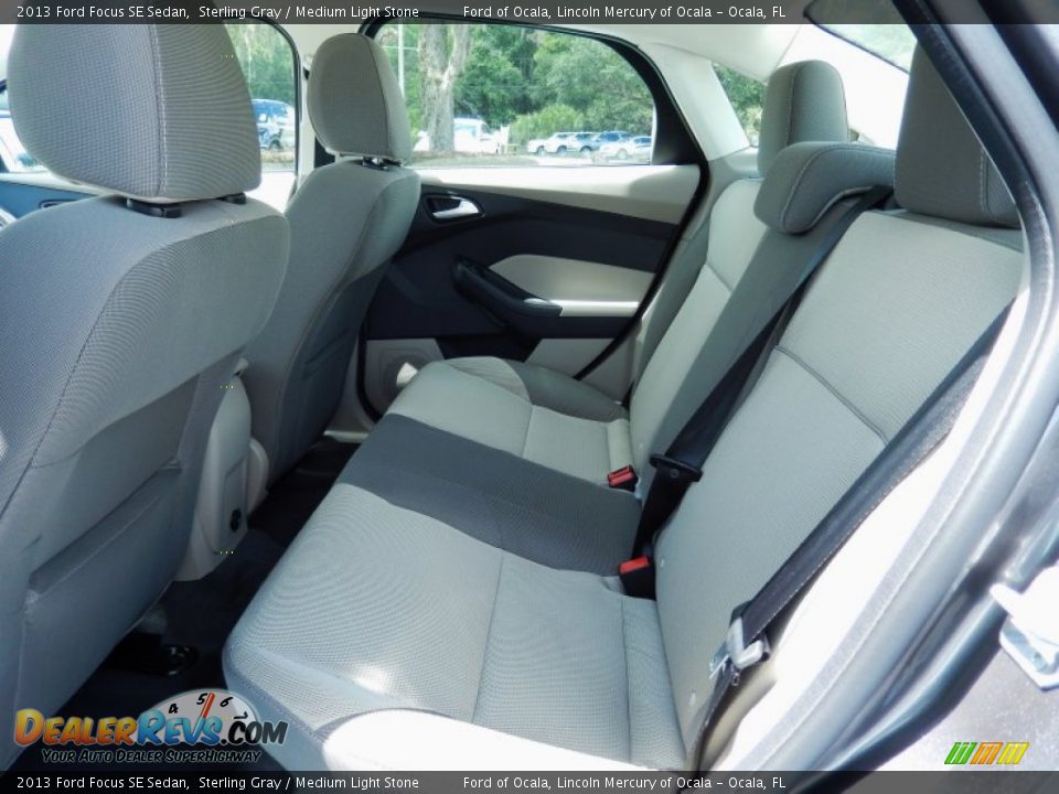 2013 Ford Focus SE Sedan Sterling Gray / Medium Light Stone Photo #7