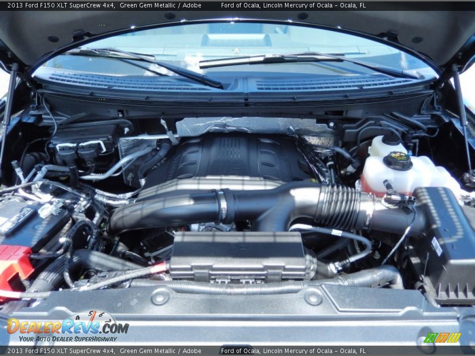 2013 Ford F150 XLT SuperCrew 4x4 Green Gem Metallic / Adobe Photo #11