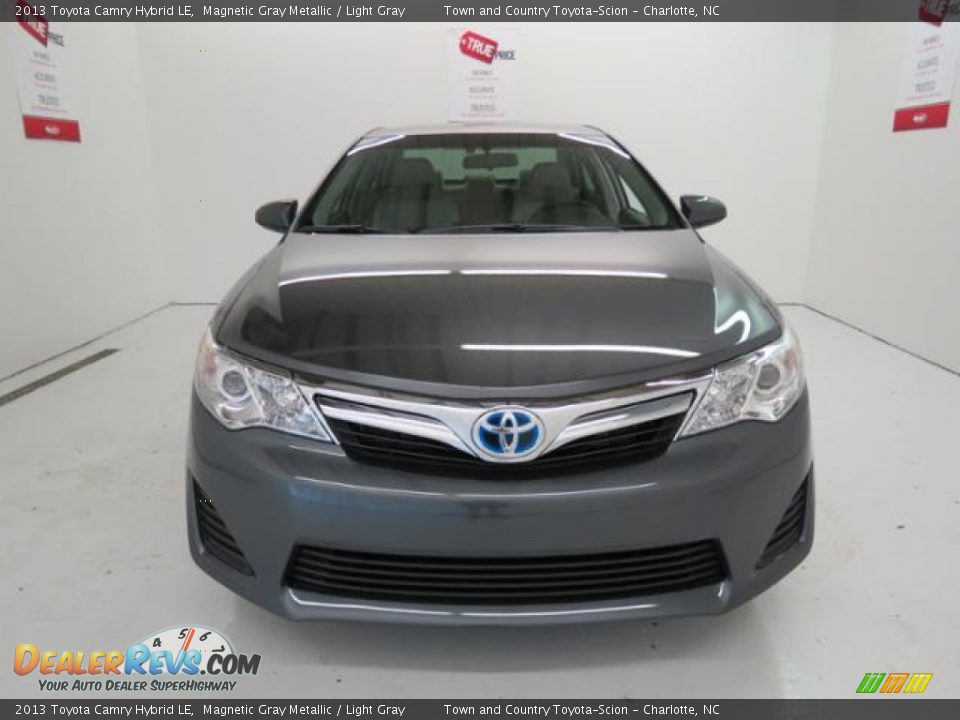 2013 Toyota Camry Hybrid LE Magnetic Gray Metallic / Light Gray Photo #2