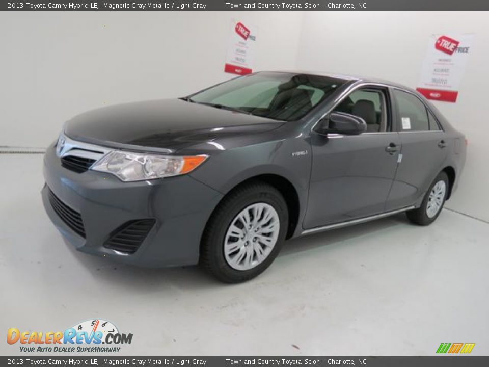 2013 Toyota Camry Hybrid LE Magnetic Gray Metallic / Light Gray Photo #3