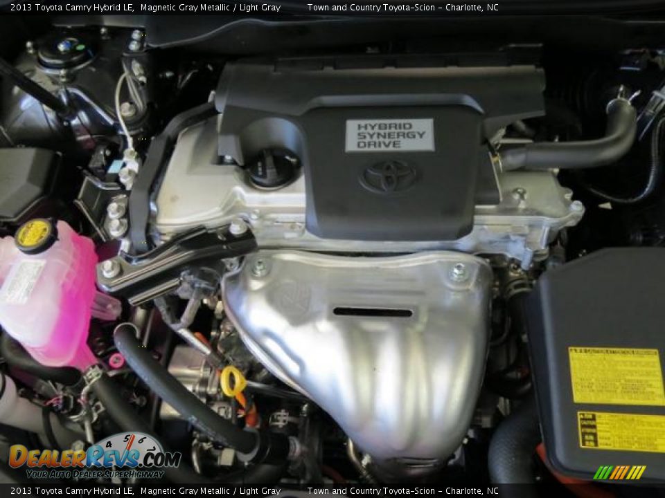 2013 Toyota Camry Hybrid LE Magnetic Gray Metallic / Light Gray Photo #20