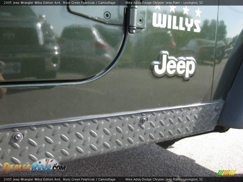 2005 Jeep Wrangler Willys Edition 4x4 Moss Green Pearlcoat / Camouflage Photo #24