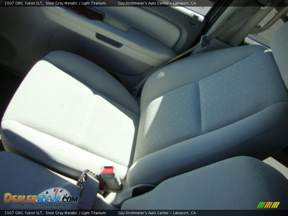 2007 GMC Yukon SLT Steel Gray Metallic / Light Titanium Photo #17