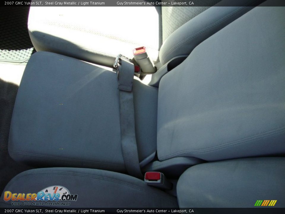 2007 GMC Yukon SLT Steel Gray Metallic / Light Titanium Photo #18