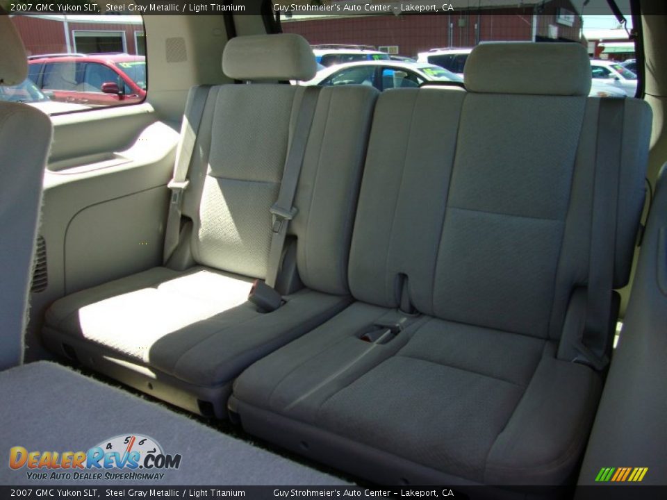 2007 GMC Yukon SLT Steel Gray Metallic / Light Titanium Photo #25