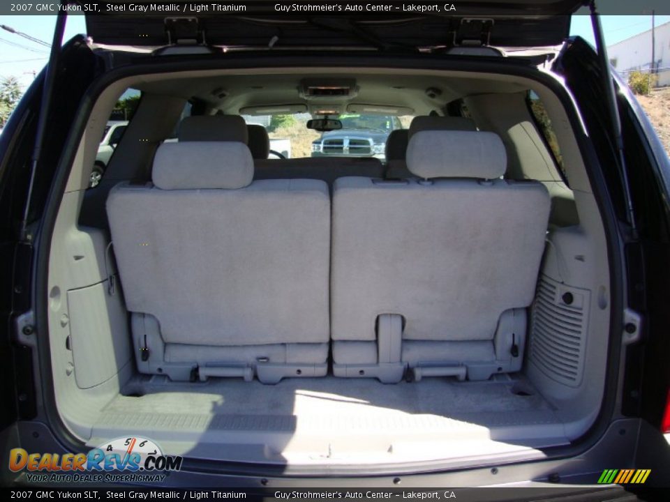 2007 GMC Yukon SLT Steel Gray Metallic / Light Titanium Photo #26