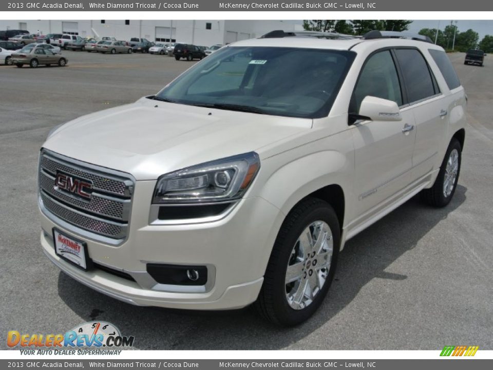 2013 GMC Acadia Denali White Diamond Tricoat / Cocoa Dune Photo #2