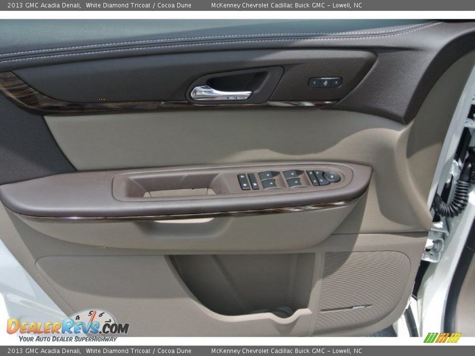 2013 GMC Acadia Denali White Diamond Tricoat / Cocoa Dune Photo #9