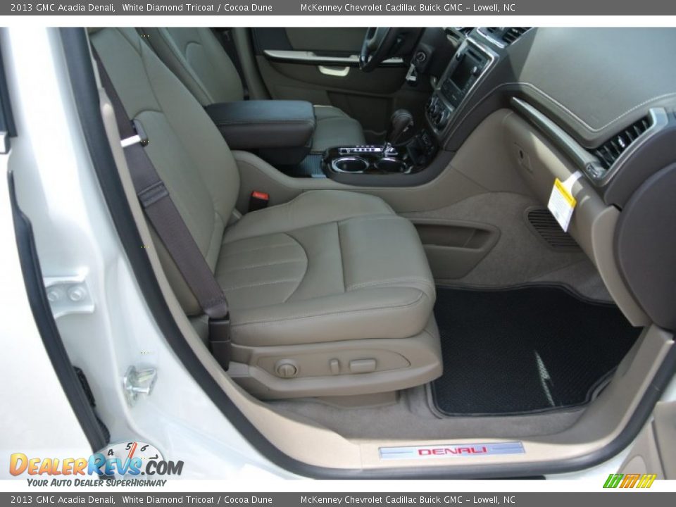 2013 GMC Acadia Denali White Diamond Tricoat / Cocoa Dune Photo #20