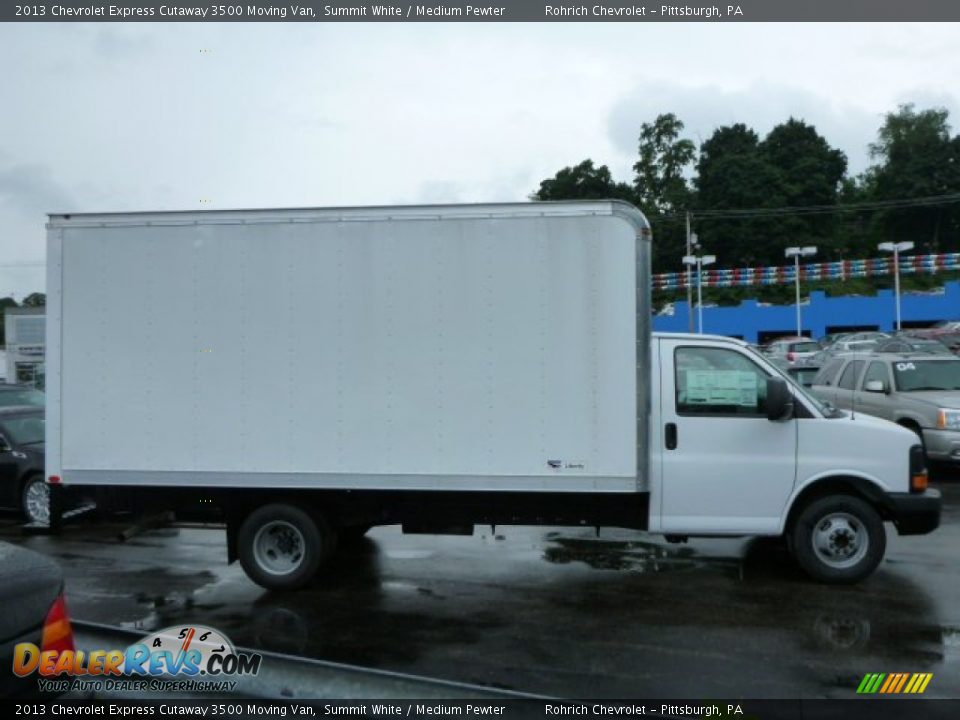 2013 Chevrolet Express Cutaway 3500 Moving Van Summit White / Medium Pewter Photo #2