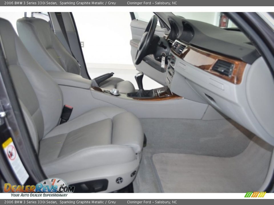 2006 BMW 3 Series 330i Sedan Sparkling Graphite Metallic / Grey Photo #14