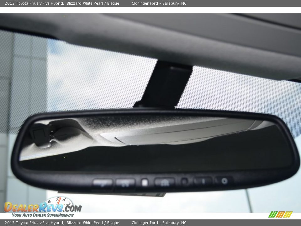 2013 Toyota Prius v Five Hybrid Blizzard White Pearl / Bisque Photo #21