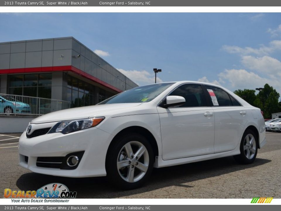 2013 Toyota Camry SE Super White / Black/Ash Photo #1