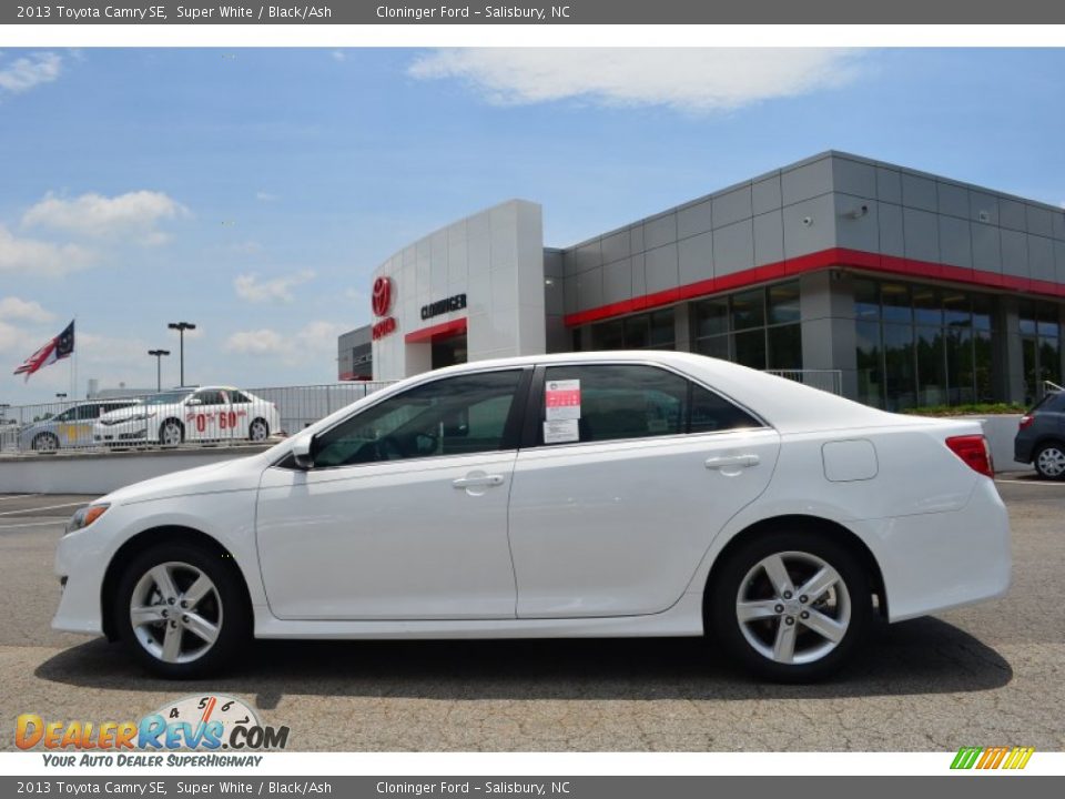 2013 Toyota Camry SE Super White / Black/Ash Photo #2
