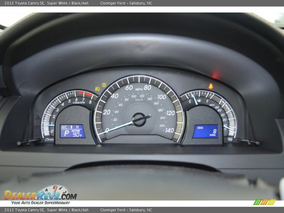 2013 Toyota Camry SE Super White / Black/Ash Photo #15
