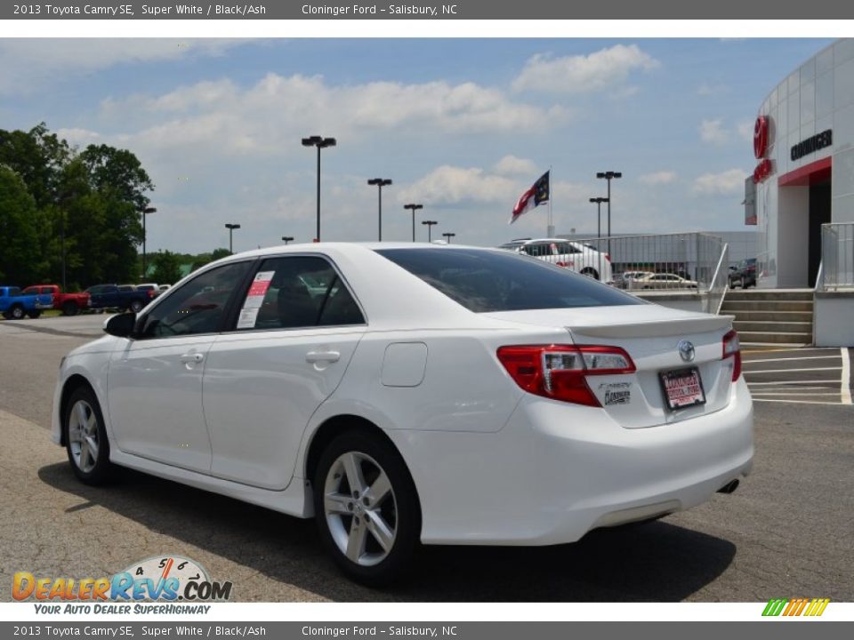 2013 Toyota Camry SE Super White / Black/Ash Photo #19