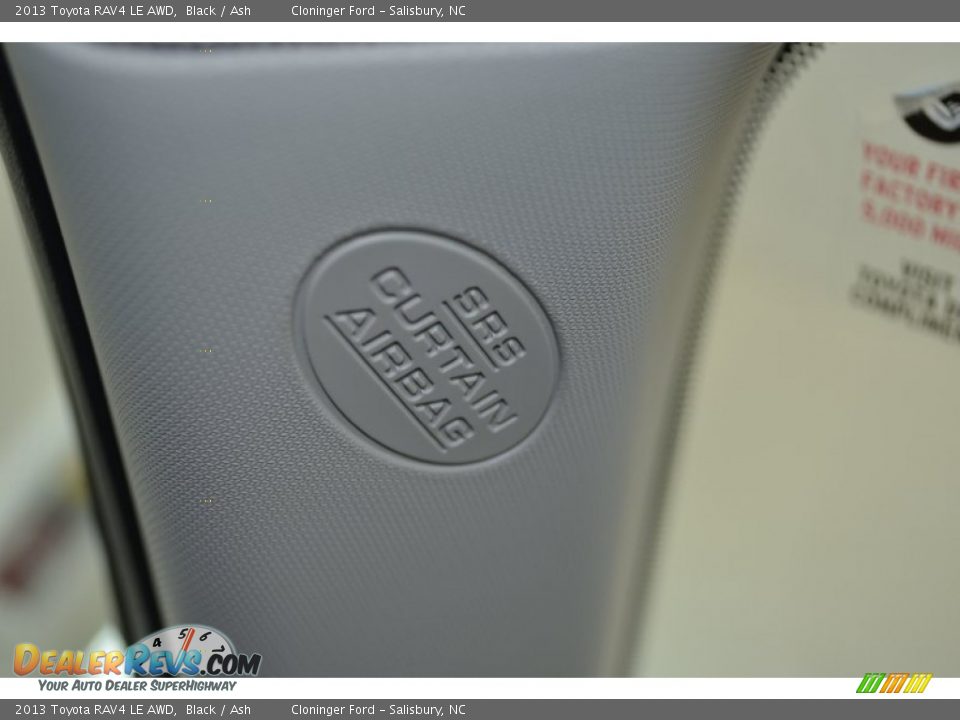 2013 Toyota RAV4 LE AWD Black / Ash Photo #18