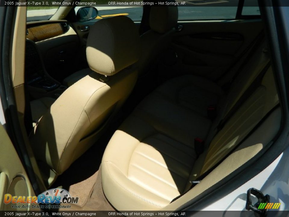 2005 Jaguar X-Type 3.0 White Onyx / Champagne Photo #13
